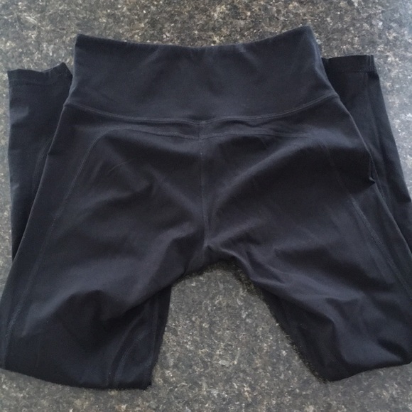 2XU black leggings - Picture 3 of 4